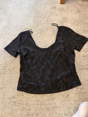 lululemon athletica Black Short Sleeve Scoop Crop Top